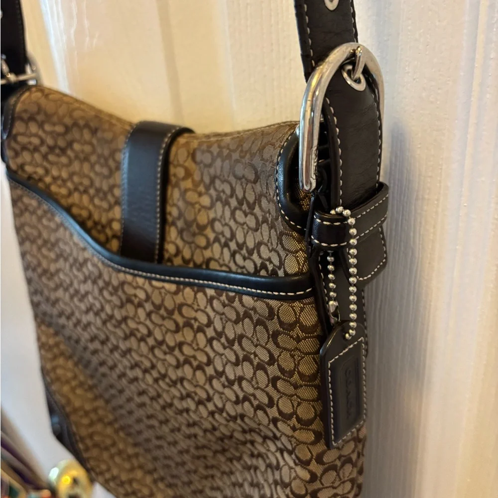 Coach VINTAGE F3K-6376 SoHo Mini Signature C Flap Crossbody Tan/Brown Bag EUC - Picture 15 of 16